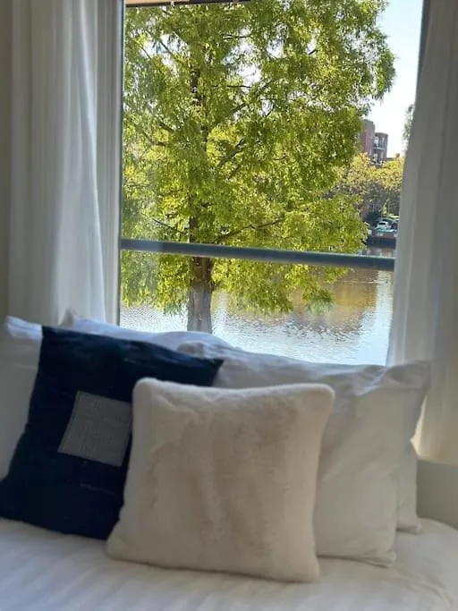 My Apartment On The Water Amsterdam